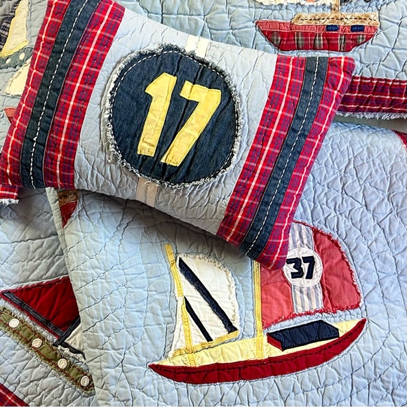 Pottery Barn Kids Queen Quilt, Shams, and Shower Curtain. - Picture 3 of 5